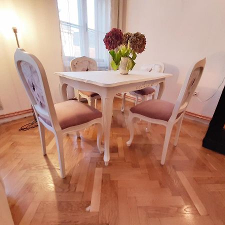 Central Loft Apartment Брашов Екстер'єр фото