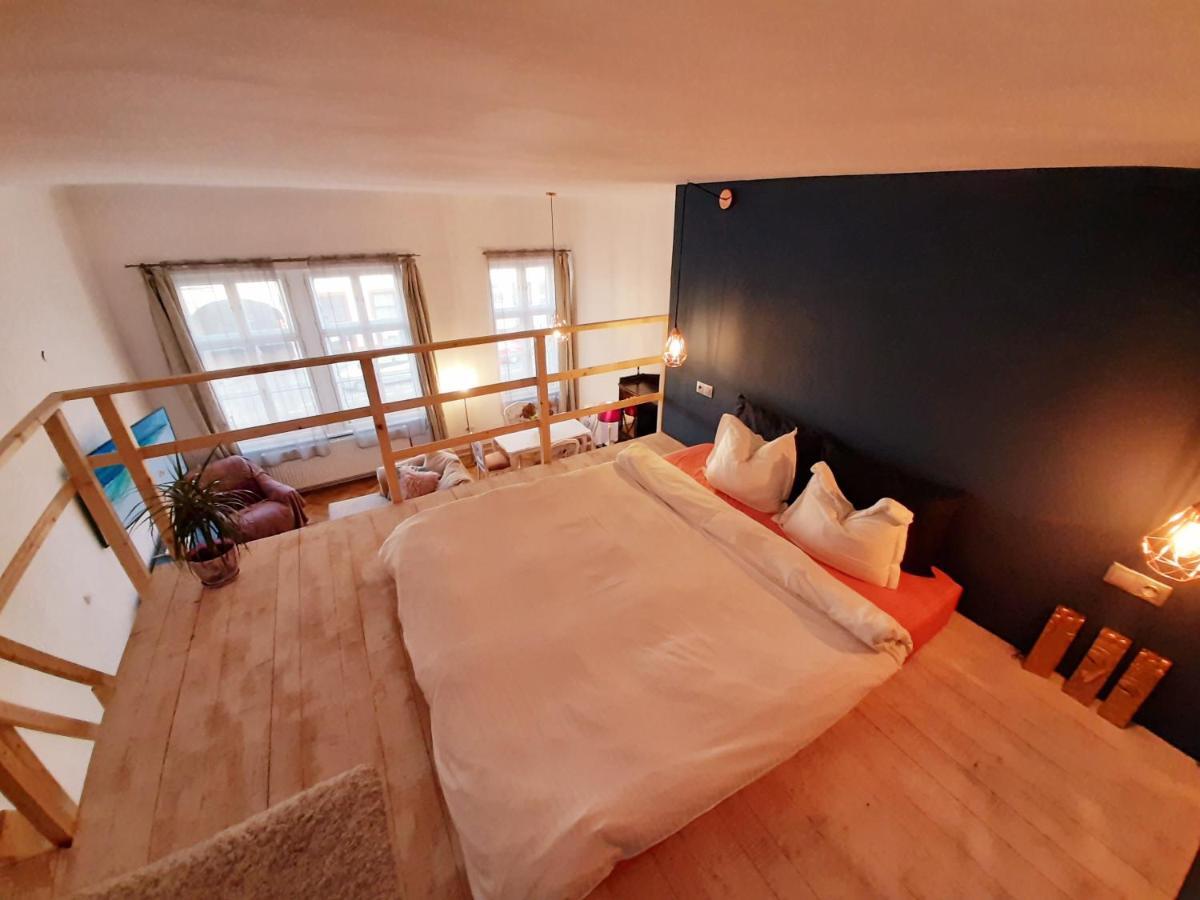 Central Loft Apartment Брашов Екстер'єр фото