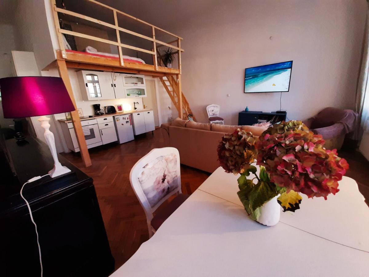 Central Loft Apartment Брашов Екстер'єр фото