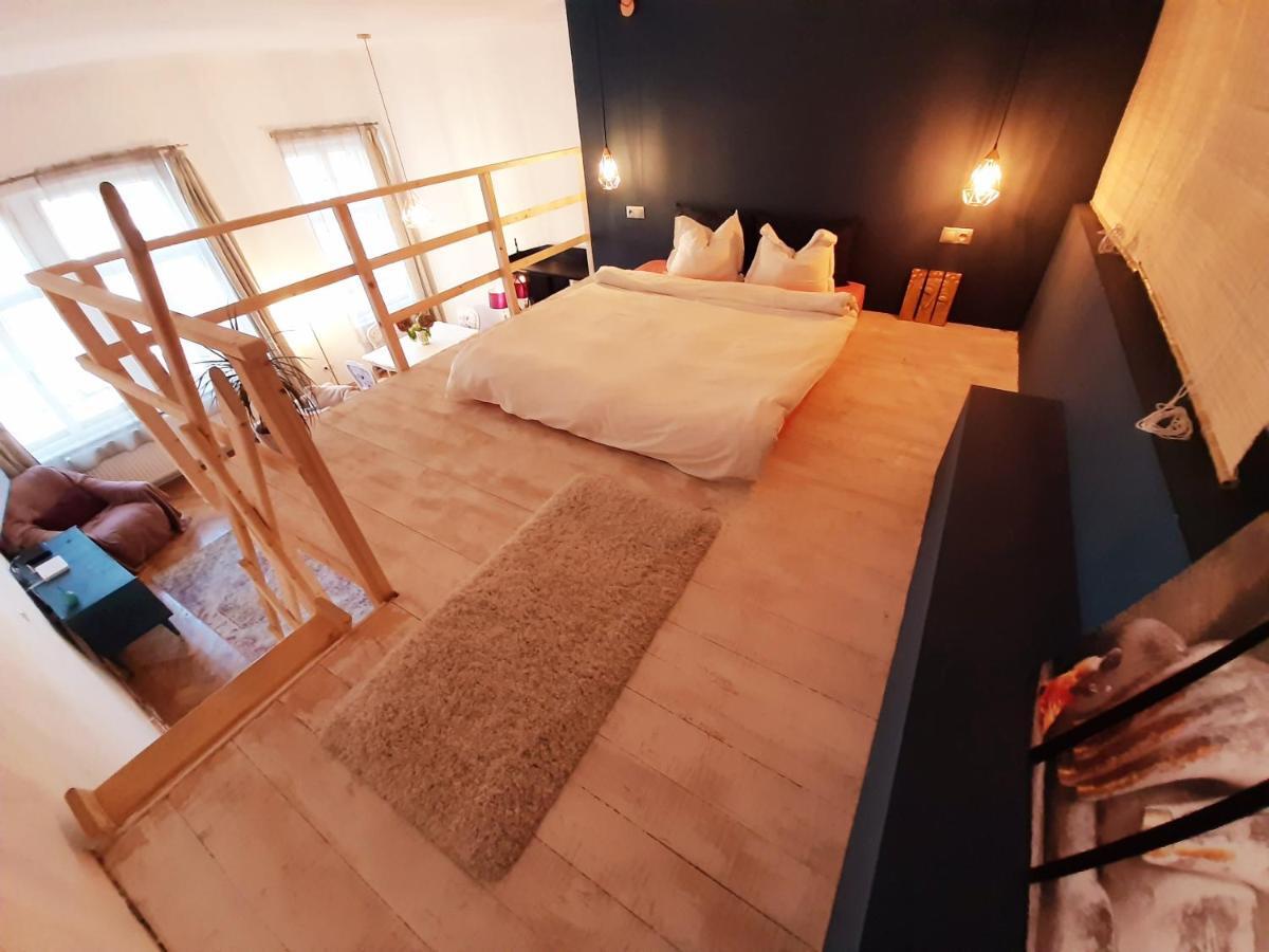 Central Loft Apartment Брашов Екстер'єр фото